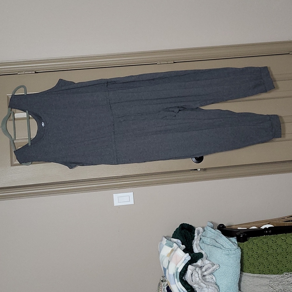 Romper - Picture 2 of 5